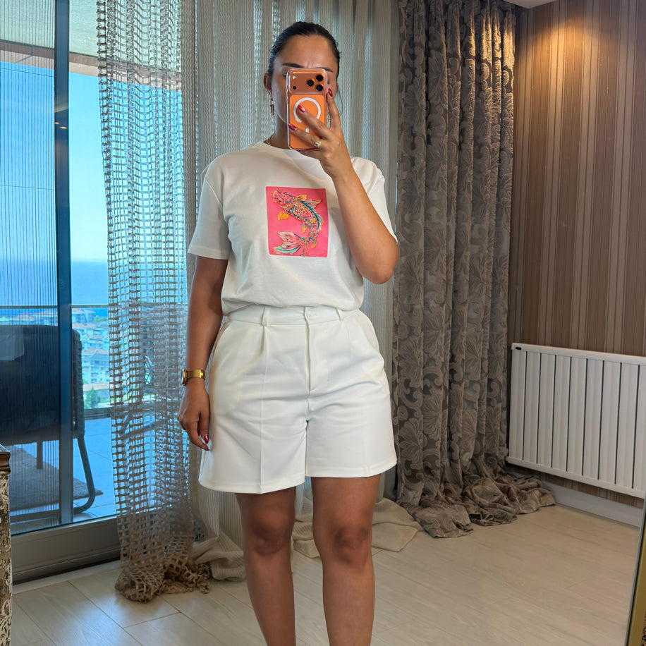 MNG Beyaz Kemerli Pileli Şort